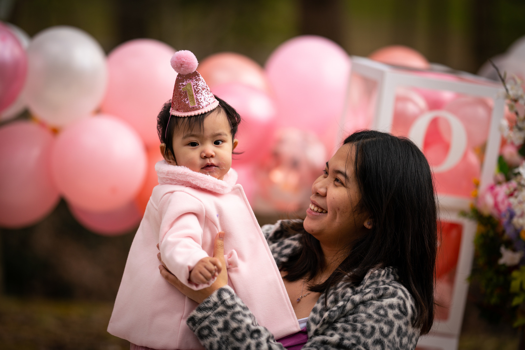 Do you want to capture your child smashing the cake KSBJ PHOTOGRAPHY